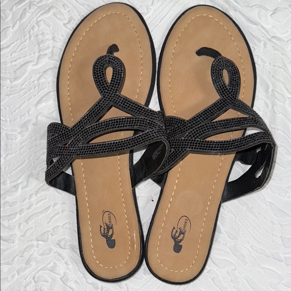 GC Shoes Amelia Black Flat Sandals EUC 9